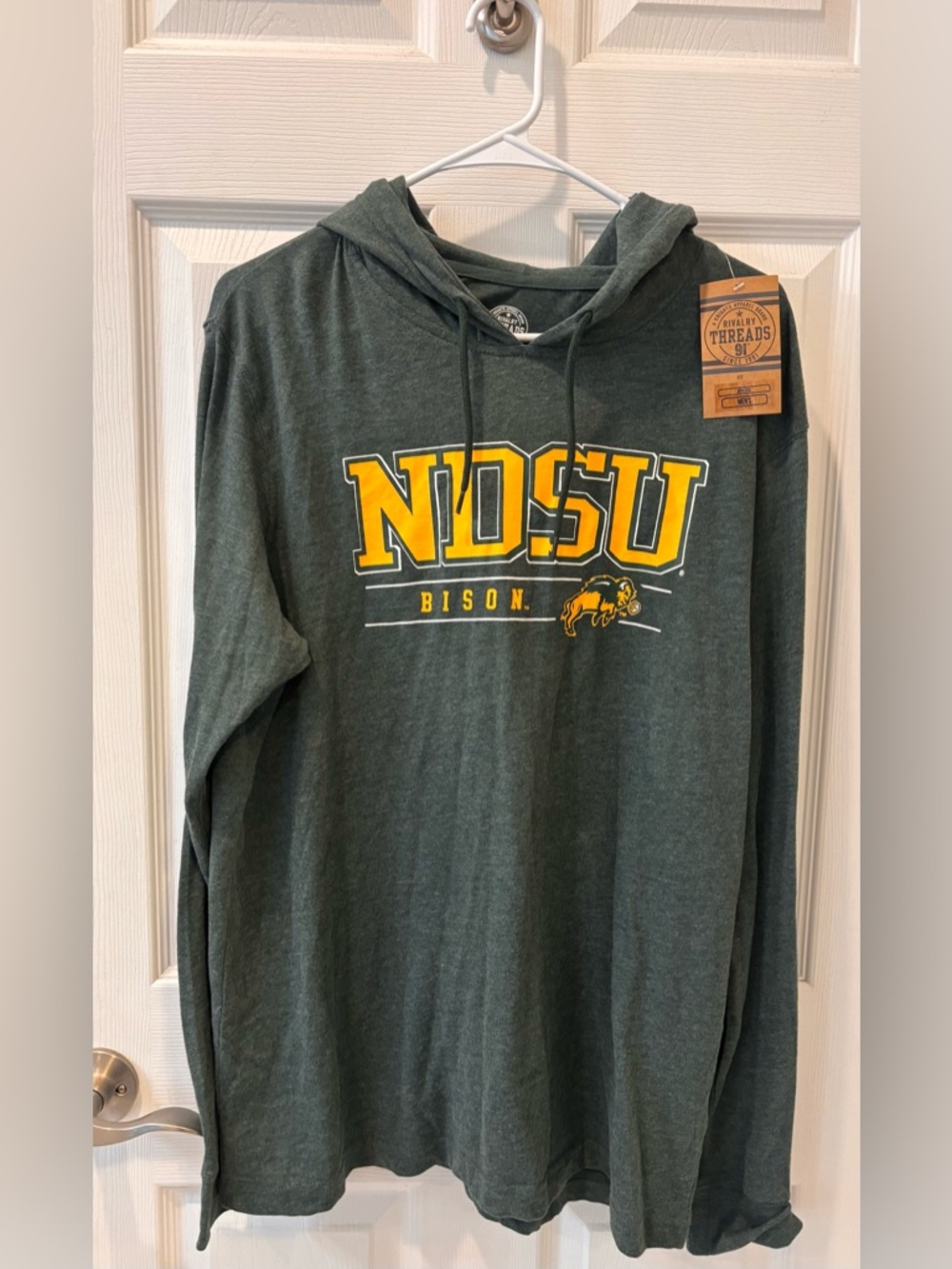 Rivalry Threads Dark Green NDSU Bison Athletic‎ Hooded Long Sleeve Tee